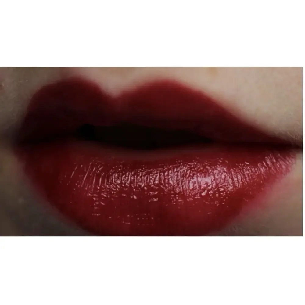 Makeup Revolution Amazing Lipstick In Reckless